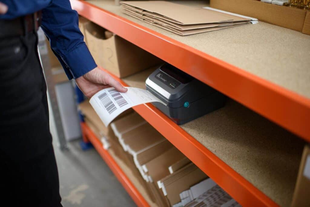 NKM Atelier x Sendcloud-versicherter-versand